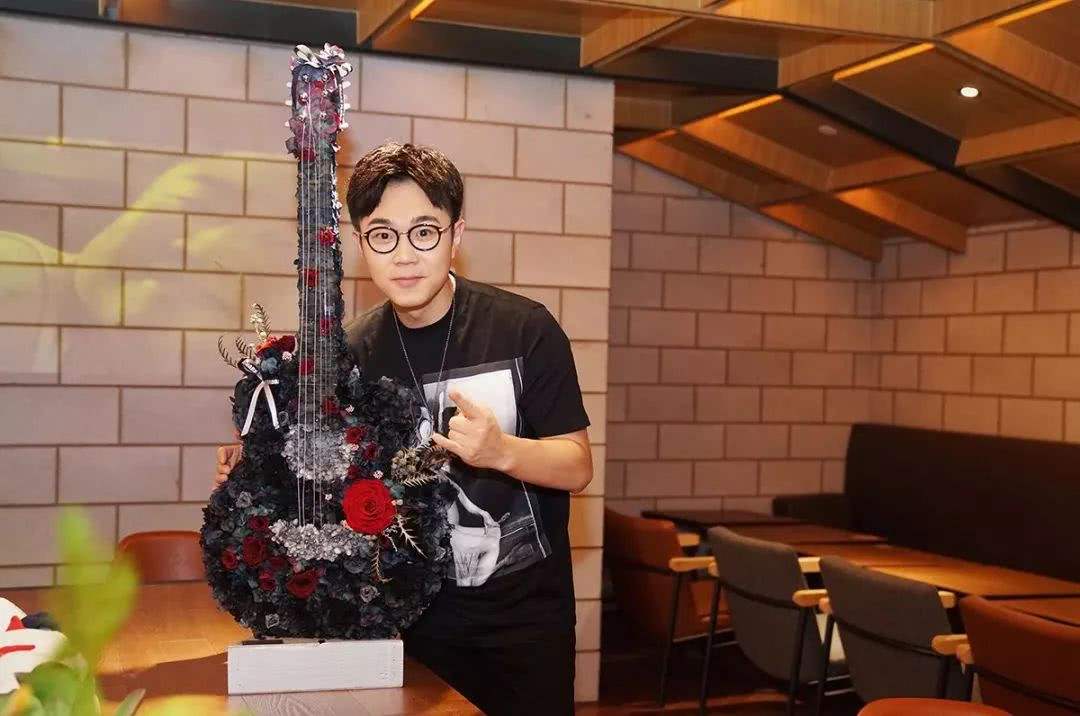 从屌丝到成功人士剧情,大鹏柳岩两人让人真正感动的友谊