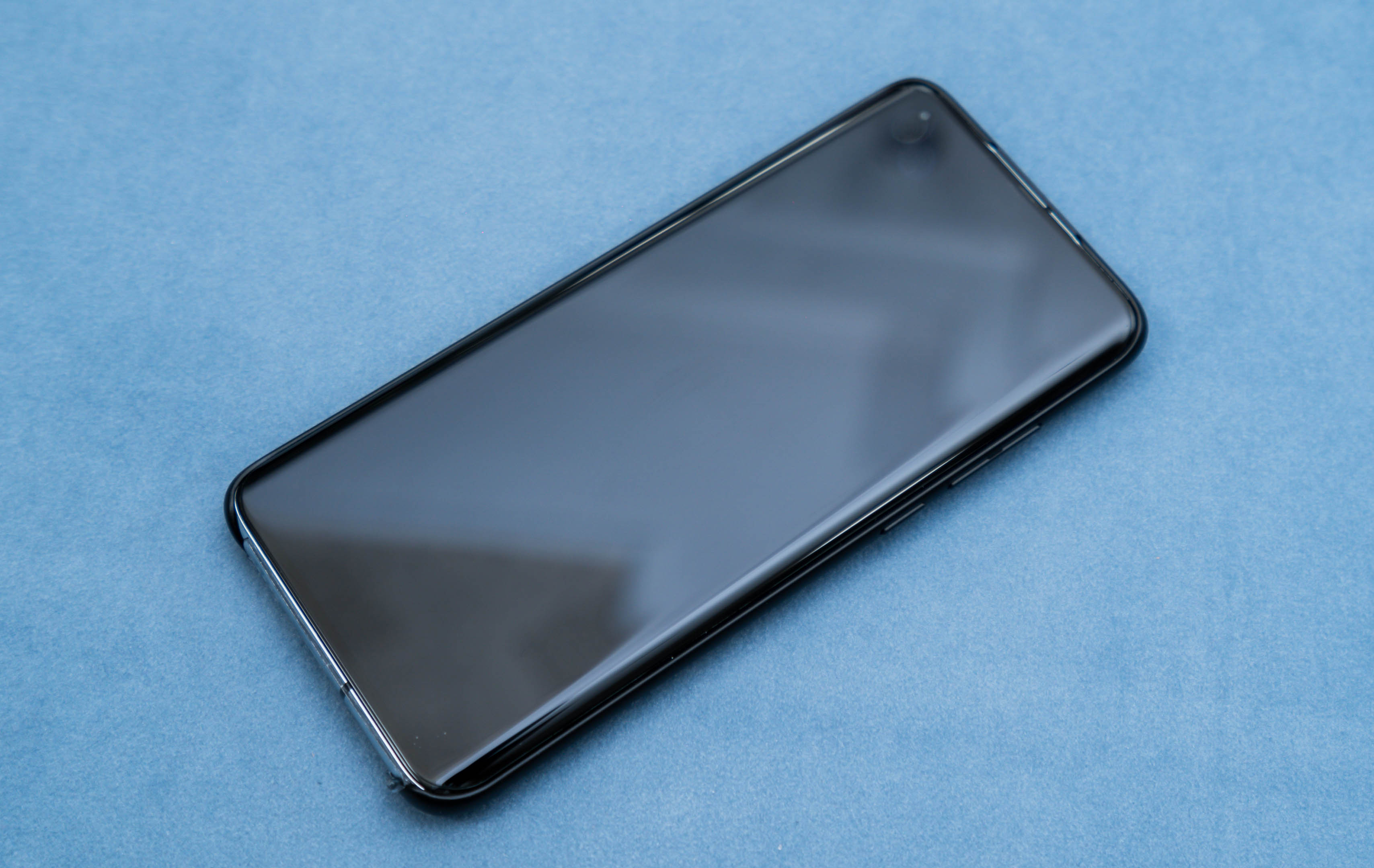 自己贴手机钢化贴膜的方法,钢化玻璃手机贴膜教程