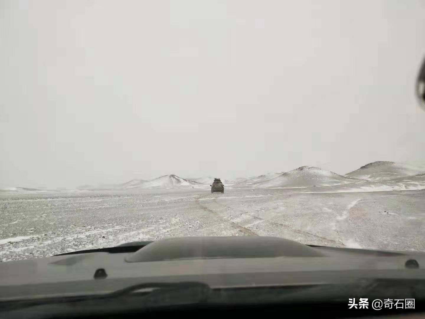 陨石一般在什么地方容易发现,如何正确的辨别陨石寻找陨石