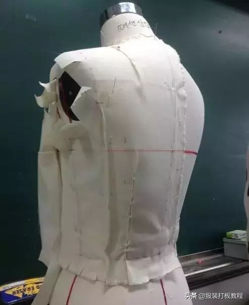如何自学服装裁剪技巧视频教程,如何快速入门立体裁剪