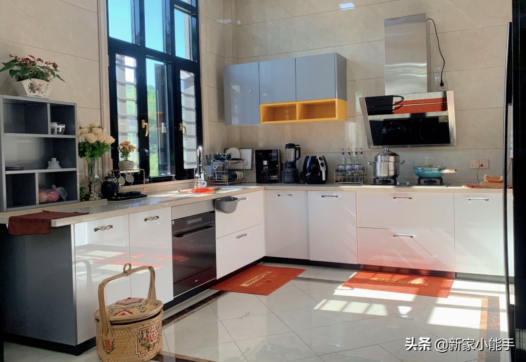 农村私人豪宅别墅装修,花两千万装修的乡村别墅