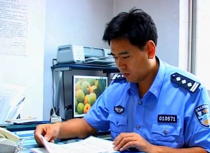 午夜时分，西安长安区一村子的古墓里突然发出一声巨响！而墓主人竟然是唐玄宗曾经最宠爱的女人，不是杨玉环