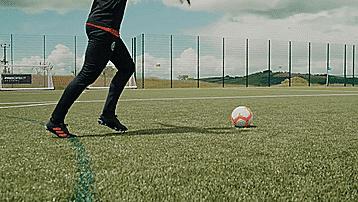 职业球员常用的转身,三种基本转身过人