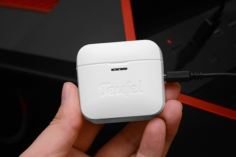 airpods第一代操作教程,airpods第一代的使用技巧