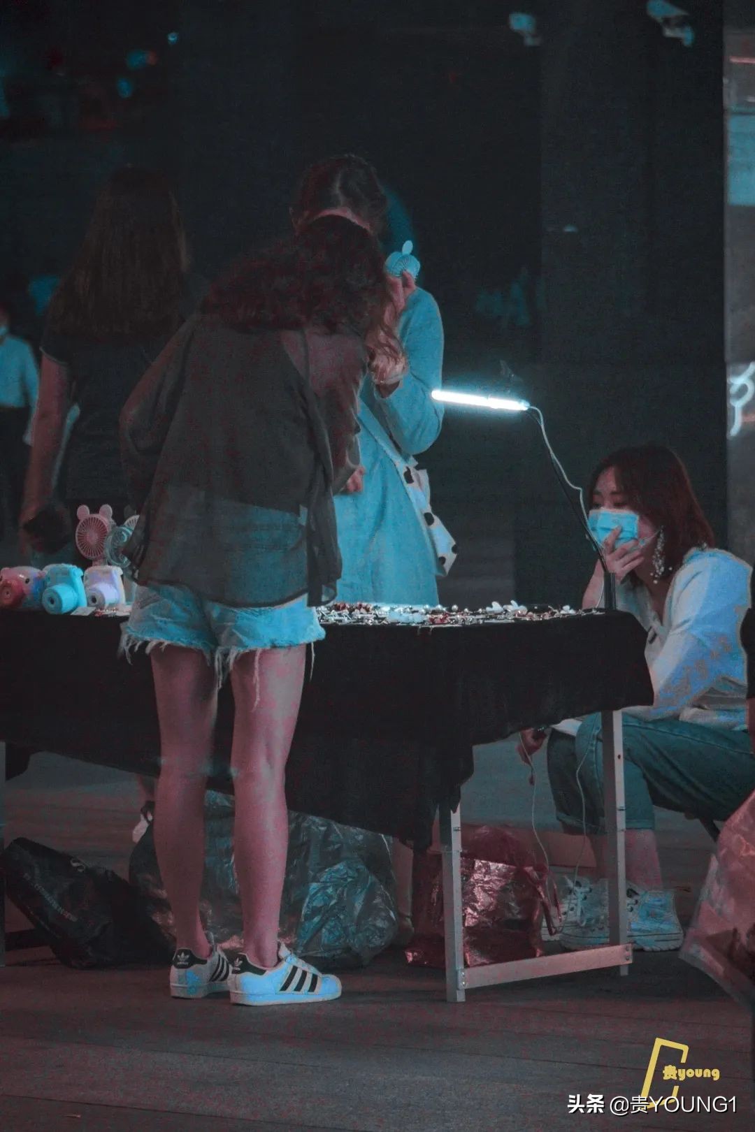 贵阳周边摆地摊卖风筝,贵阳摆地摊宵夜合伙人