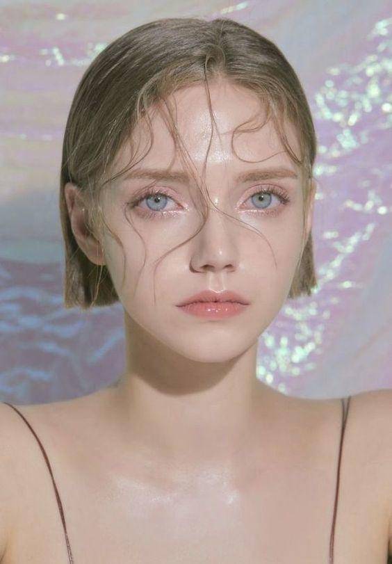 眼睛比较敏感用什么质地的眼影,眼睛凸买什么色的眼影