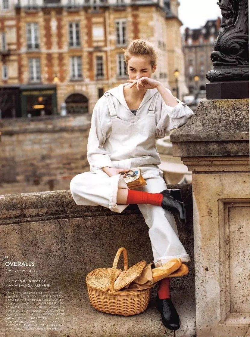 别再露脚踝了,今冬不流行露脚踝了露袜才更时髦