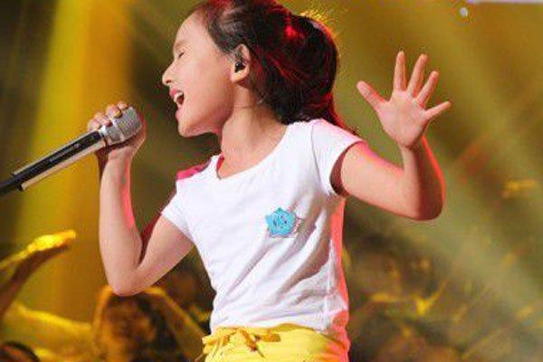 现在的00后都这么厉害么！刚获得选秀冠军，就敢在NASA唱原创歌曲