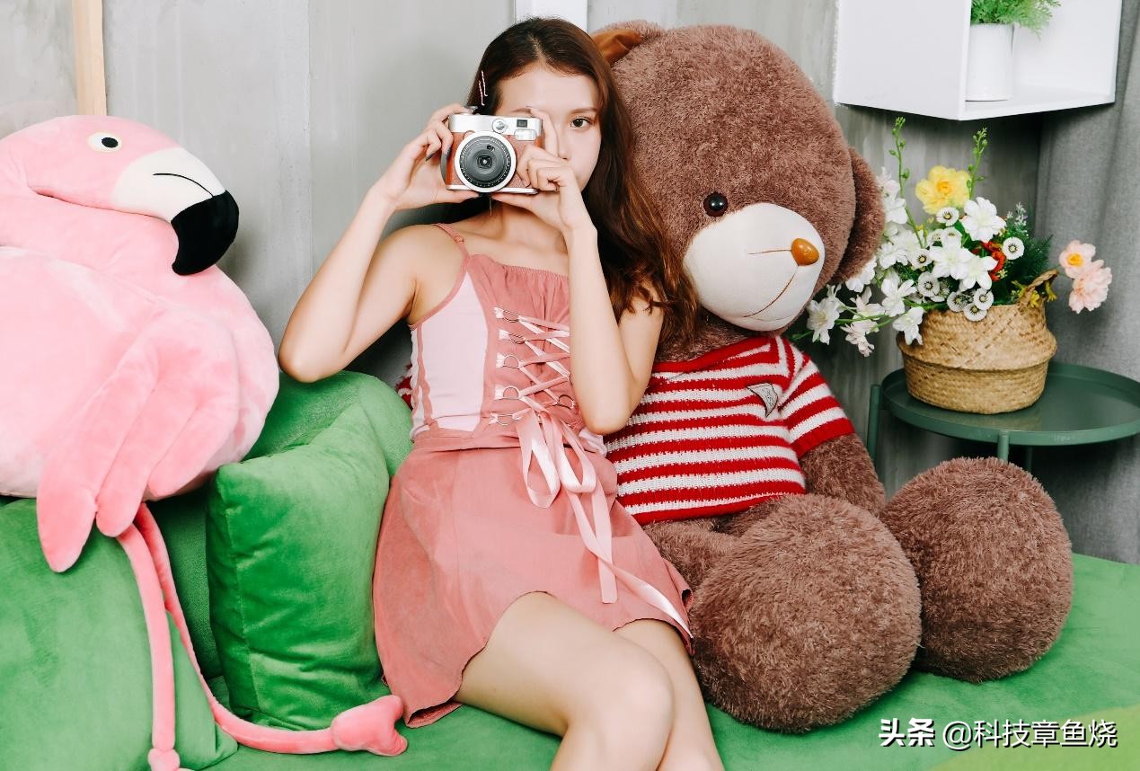 富士instaxmini90属于什么相机,富士instaxmini90值不值得入手