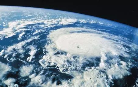 帛书版道德经第四十二章译文,道德经第四十二章英文译文