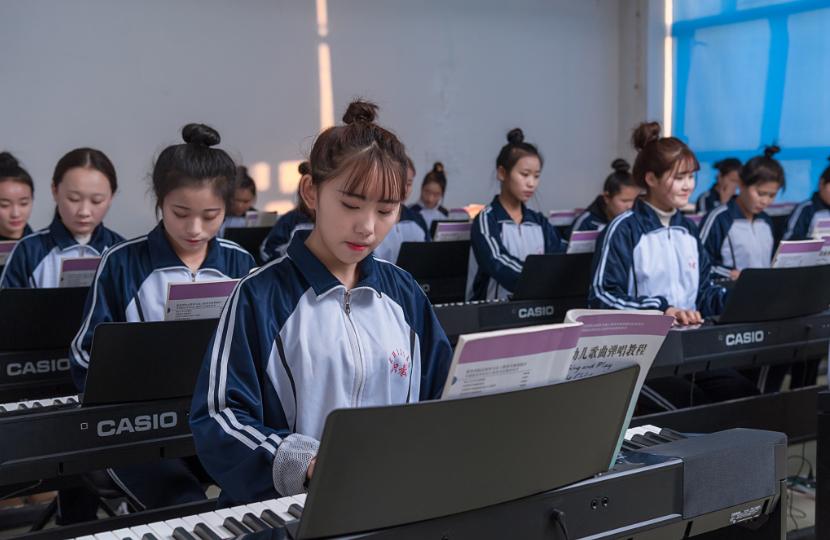 学前教育好一点还是幼师好一点,学前教育还有必要考吗