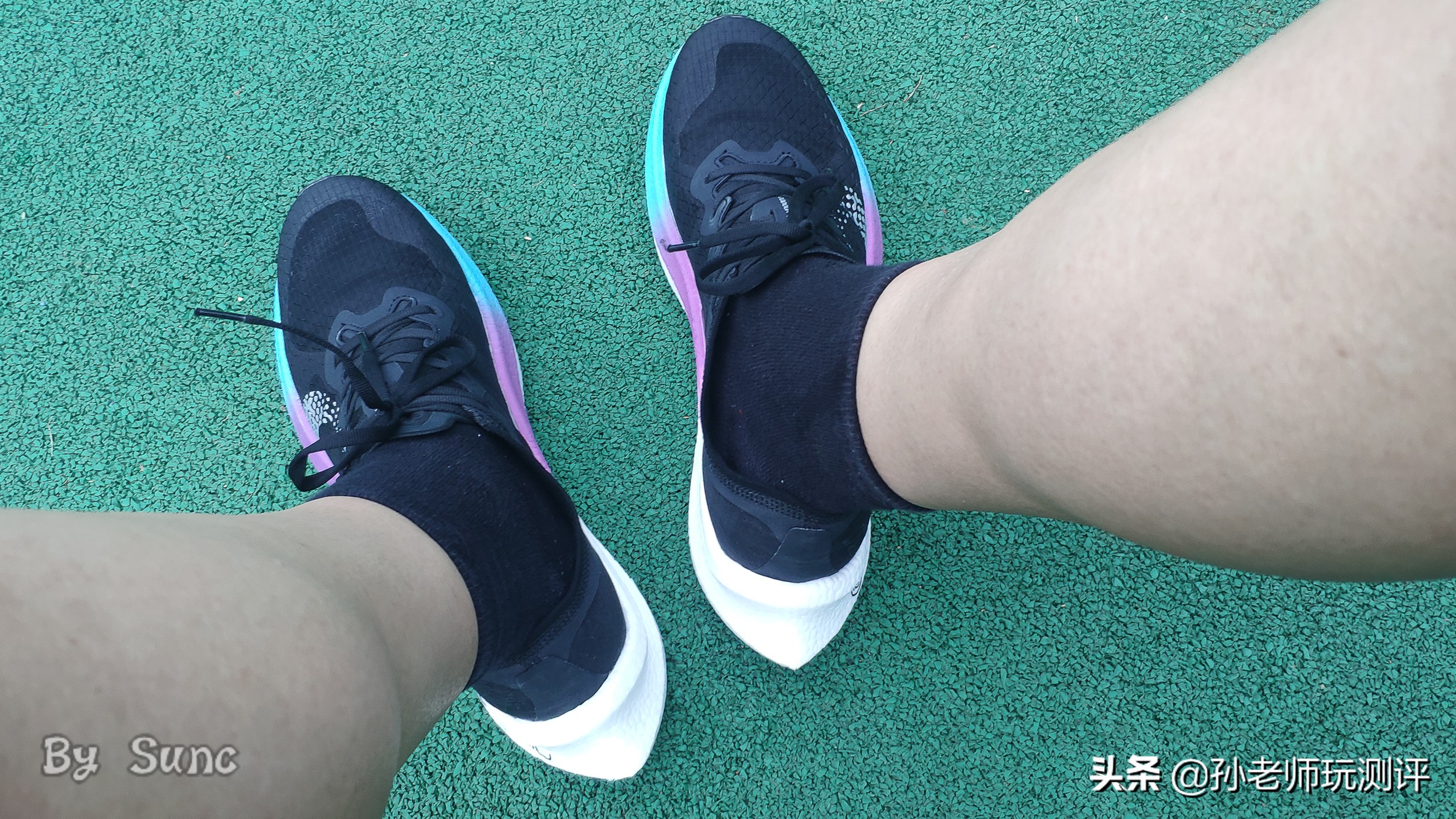 轻于鸿毛水上漂,咕咚造风者跑鞋