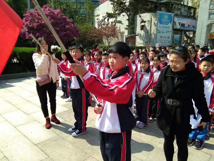 我的学校我的班级介绍怎么写,我的学校我的班图片
