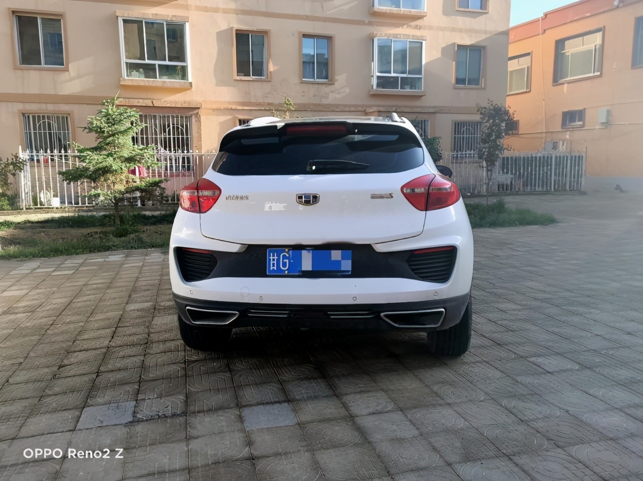 吉利帝豪开3年感受,帝豪gs开了四年各种毛病