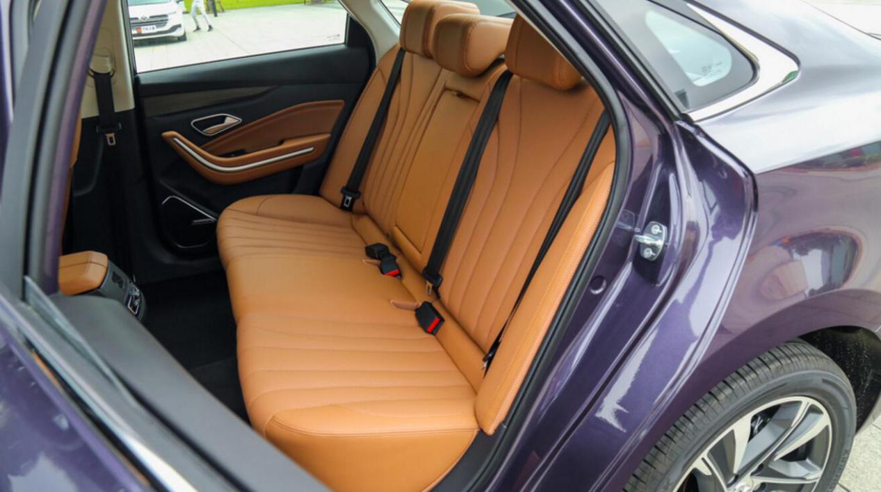 2016款帝豪轴距,帝豪配置和尺寸