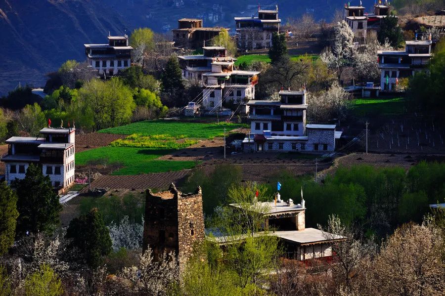 原来“女儿国”是真实存在的，就藏在川西！