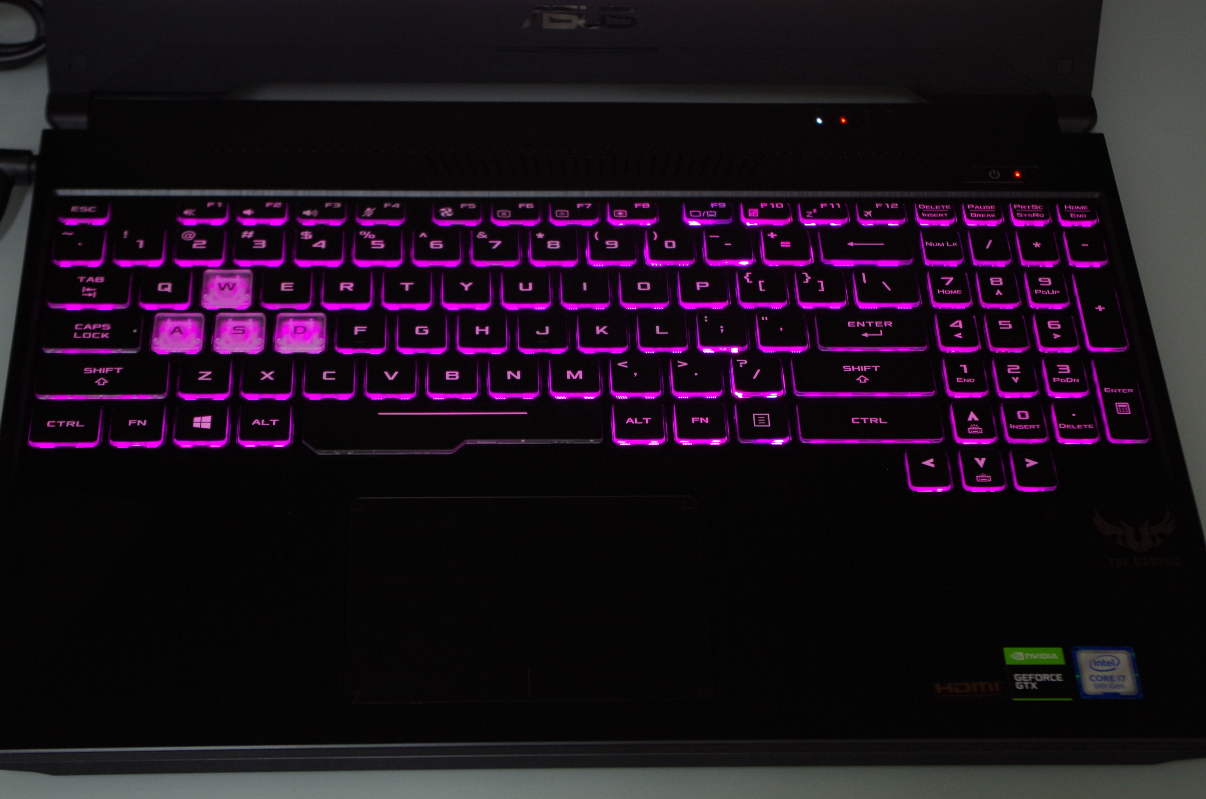 华硕飞行堡垒7怎么进入bios,华硕飞行堡垒7能加装机械硬盘吗