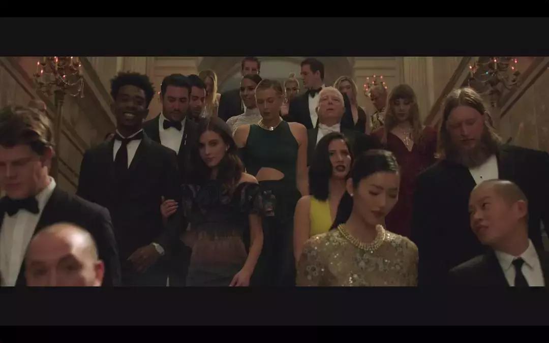 鐬掑ぉ杩囨捣鏃惰,鐬掑ぉ杩囨捣鏈嶈