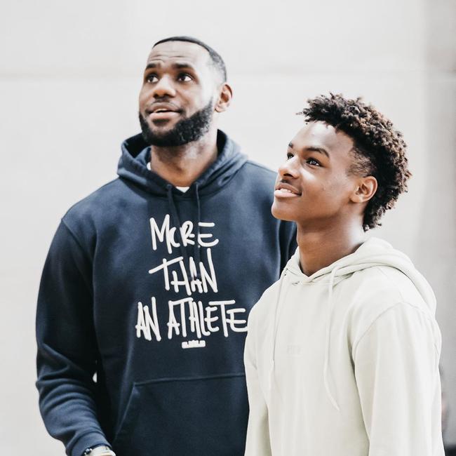 詹姆斯和姚明女儿身高多少,姚明和nba球星的孩子