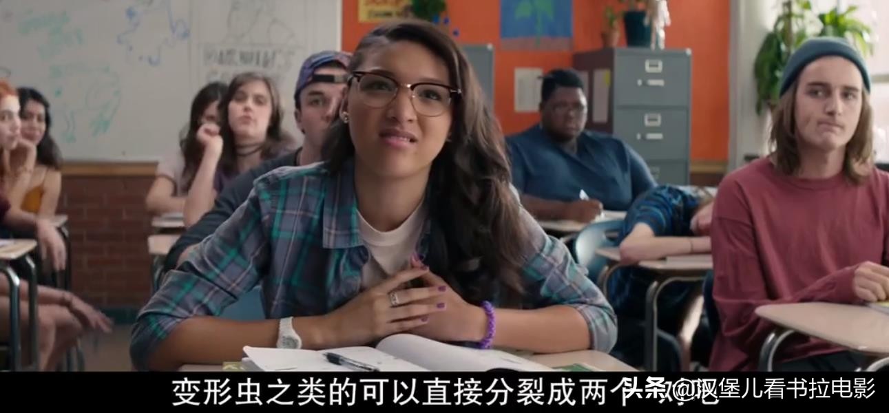 沙雕版《异形》，小情侣一夜豪情后中奖，第二天发现怀的外星人