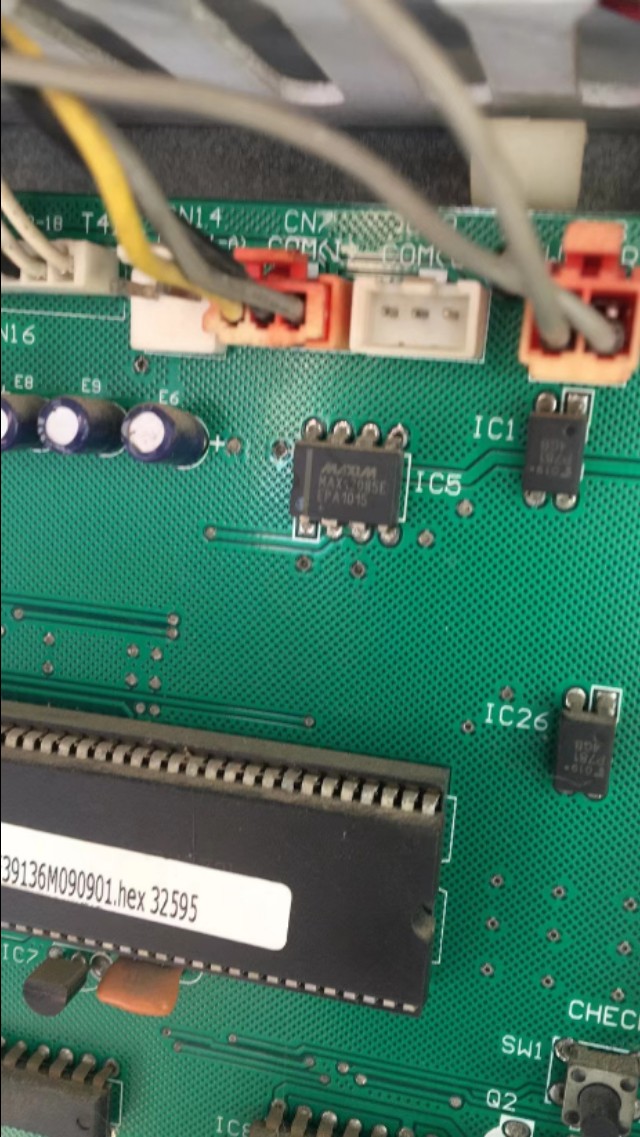 美的空调e1故障维修大概多少钱,美的5p空调e2是什么故障