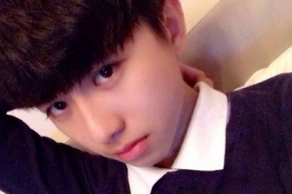 蔡徐坤成长照1岁到20岁,蔡徐坤出道前旧照曝光