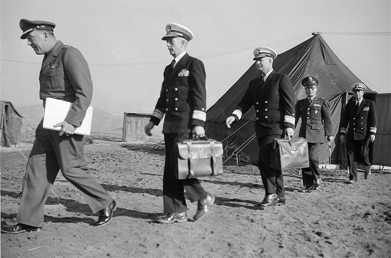 揭秘朝鲜谈判内幕4集,中美三八线谈判解密