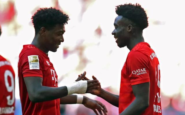 大场面诺伊尔,3场7球哈兰德德甲新纪录多特逆袭