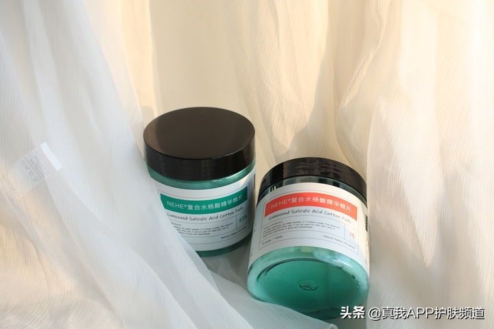 毛孔粗大黑头多简单四步轻松搞定,毛孔粗大有黑头适合用什么洗面奶