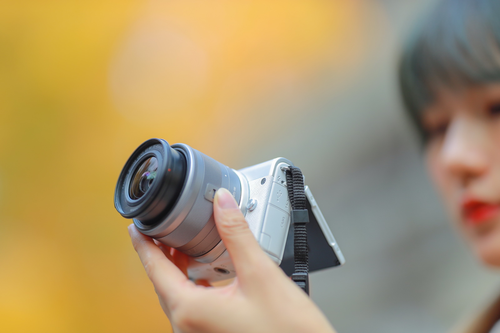 佳能eosm200测评,相机推荐入门佳能eosm200