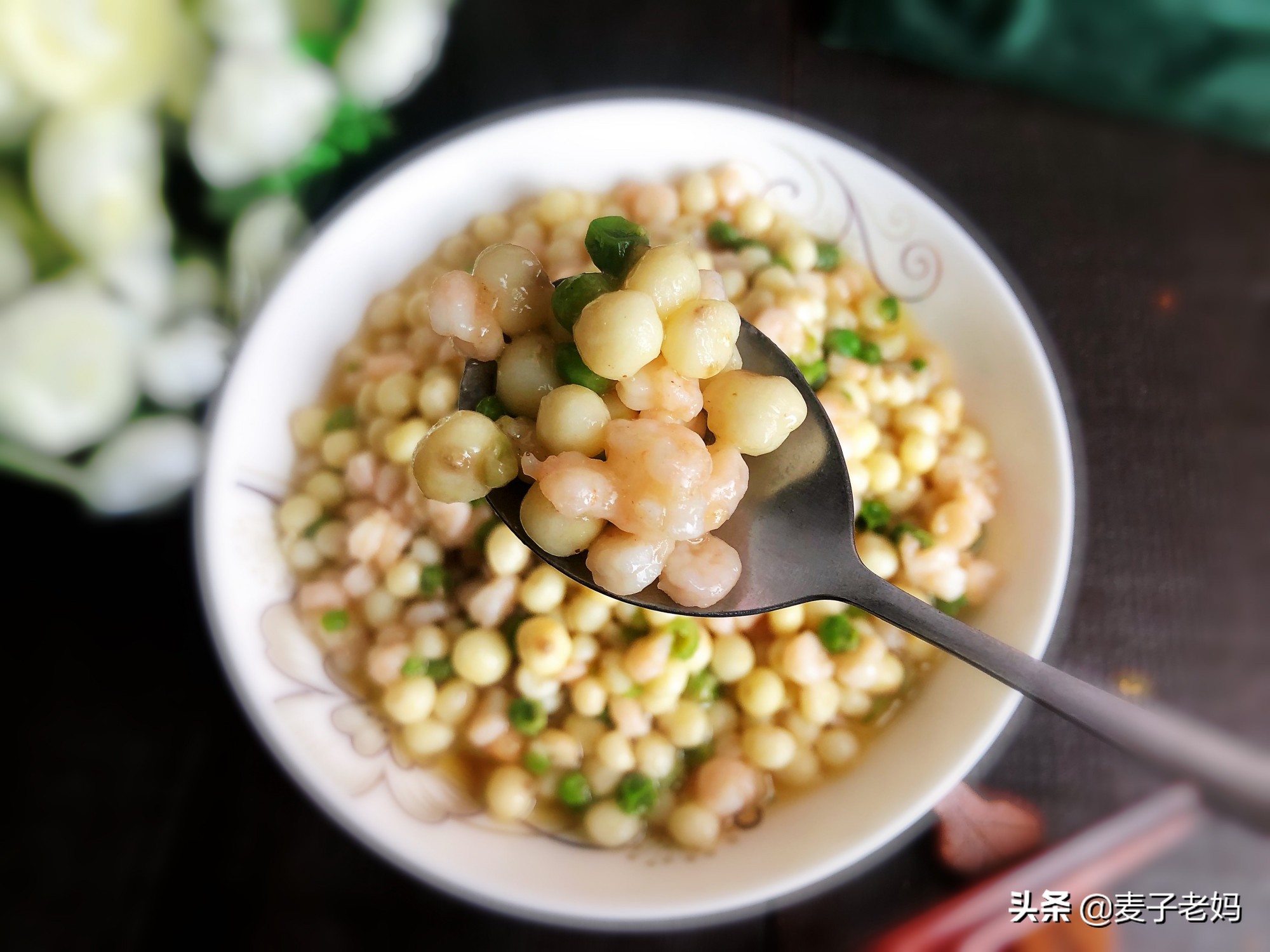 鸡头米炒虾仁酒店做法,鸡头米百合炒虾仁酒店做法