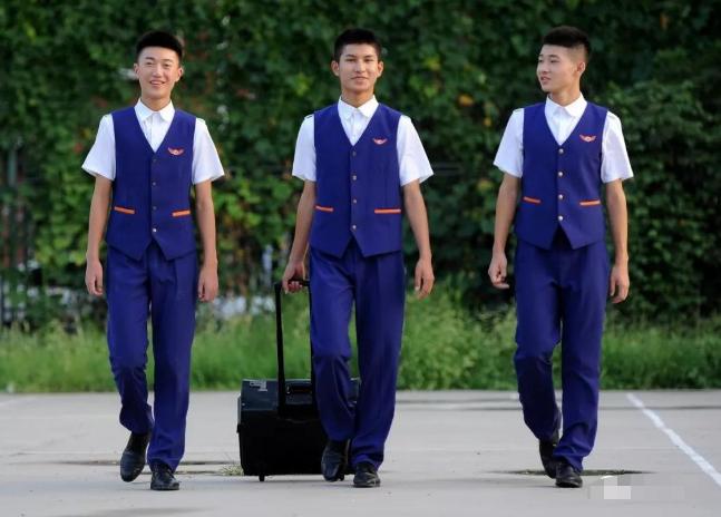 00后低情商辞职信走红老板看后,00后的霸气辞职信