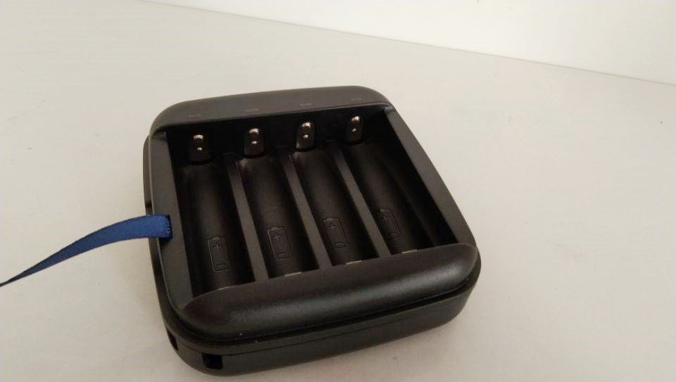 熊孩子玩具电池不怕没电了！XTARET4S充电器之体验