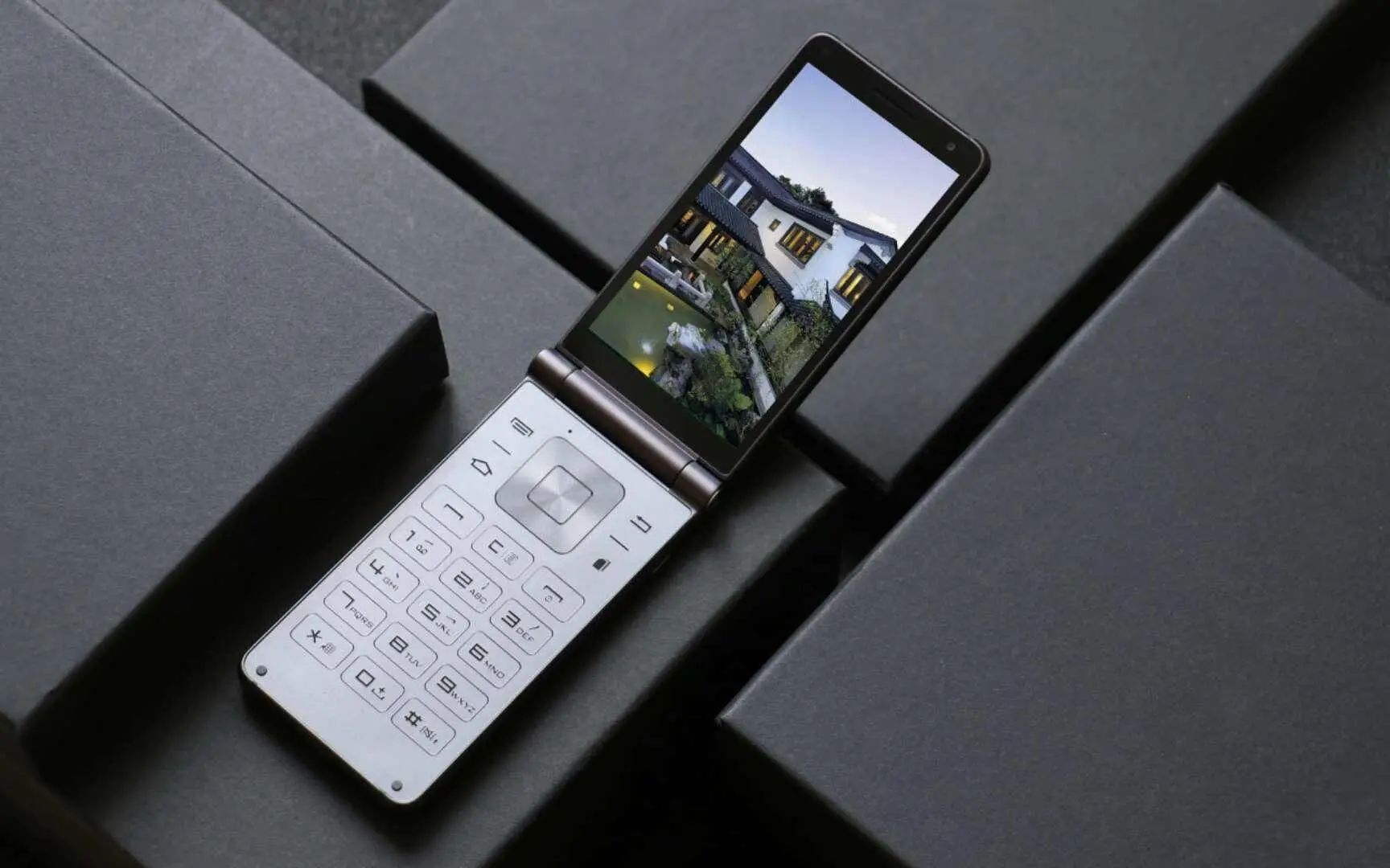 创业者自述翻盖手机案例,创业者自述翻盖手机视频