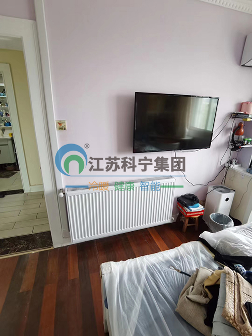 高层小户型暖气片安装,精装房明装暖气片实例