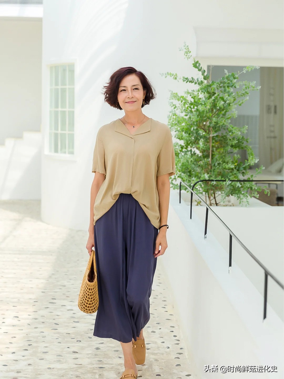 甜美时尚的中老年人穿搭,胖中老年妇女怎样穿搭好看