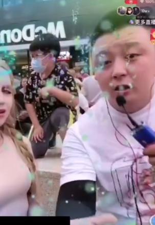 周杰伦上快手第一天,周杰伦快手首日发视频