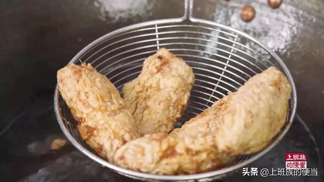 香脆炸鸡翅的做法视频教程,鸡翅这样做比炸鸡翅更好吃