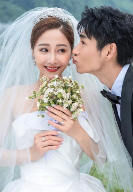 榄忔櫒36宀佺敓鏃ユ檼鏂扮収,榄忔櫒鏅掑绾辩ぜ鏈嶇収