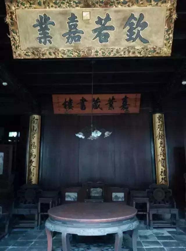 周恩来总理为新中国保护了多少*物文**古迹？