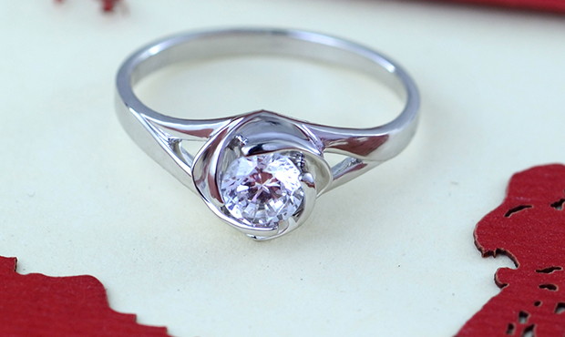 dr钻戒方形钻戒价格1.5克拉,一枚普通的一克拉钻戒需要多少钱