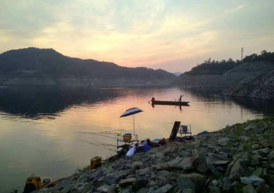 新手如何钓更多的鱼,新手怎么才能钓出好鱼