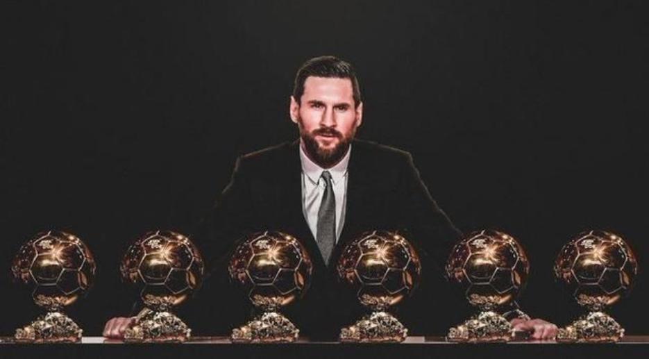 梅西6夺金球奖,梅西6夺金球奖瞬间