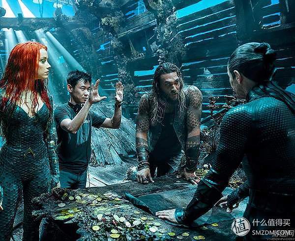 看腻了小鲜肉？《海王》凭肌肉和女神实现口碑逆袭：DC漫改指南