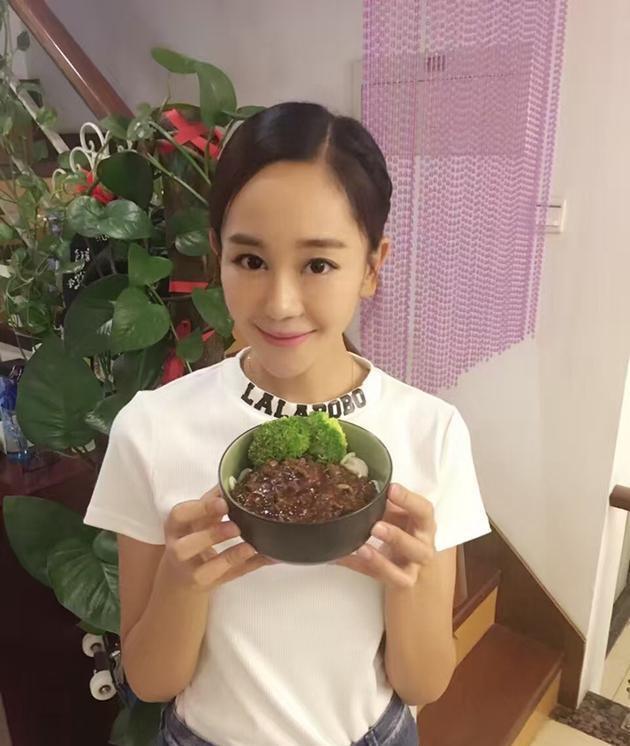 海陆于小彤公布恋情是什么时候,于小彤和海陆分手是哪年