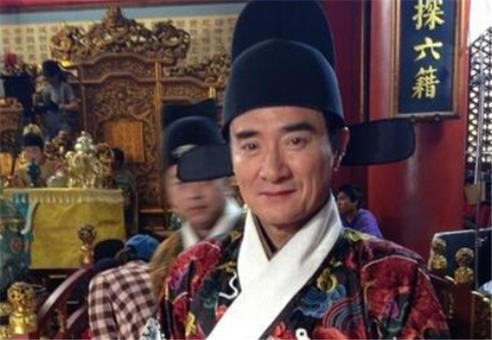 杨士奇为什么竭力解救杨荣,杨士奇和杨荣谁善谋略