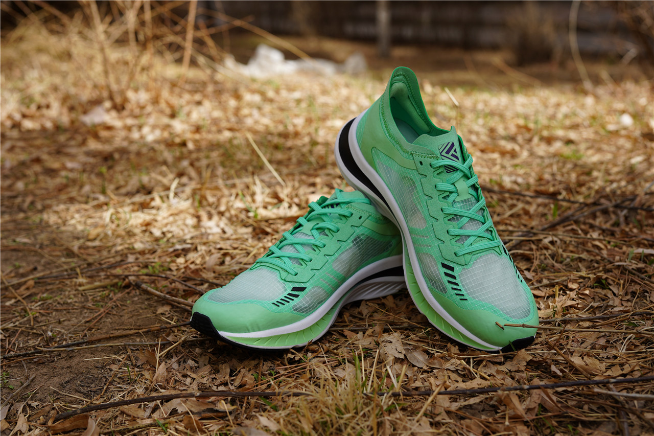 freetie云弹轻跑鞋pro测评,freetie加厚海绵透气鞋垫