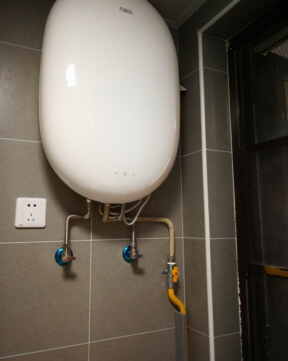 颜值高性价比高的燃气热水器,万家乐零冷水一级静音热水器