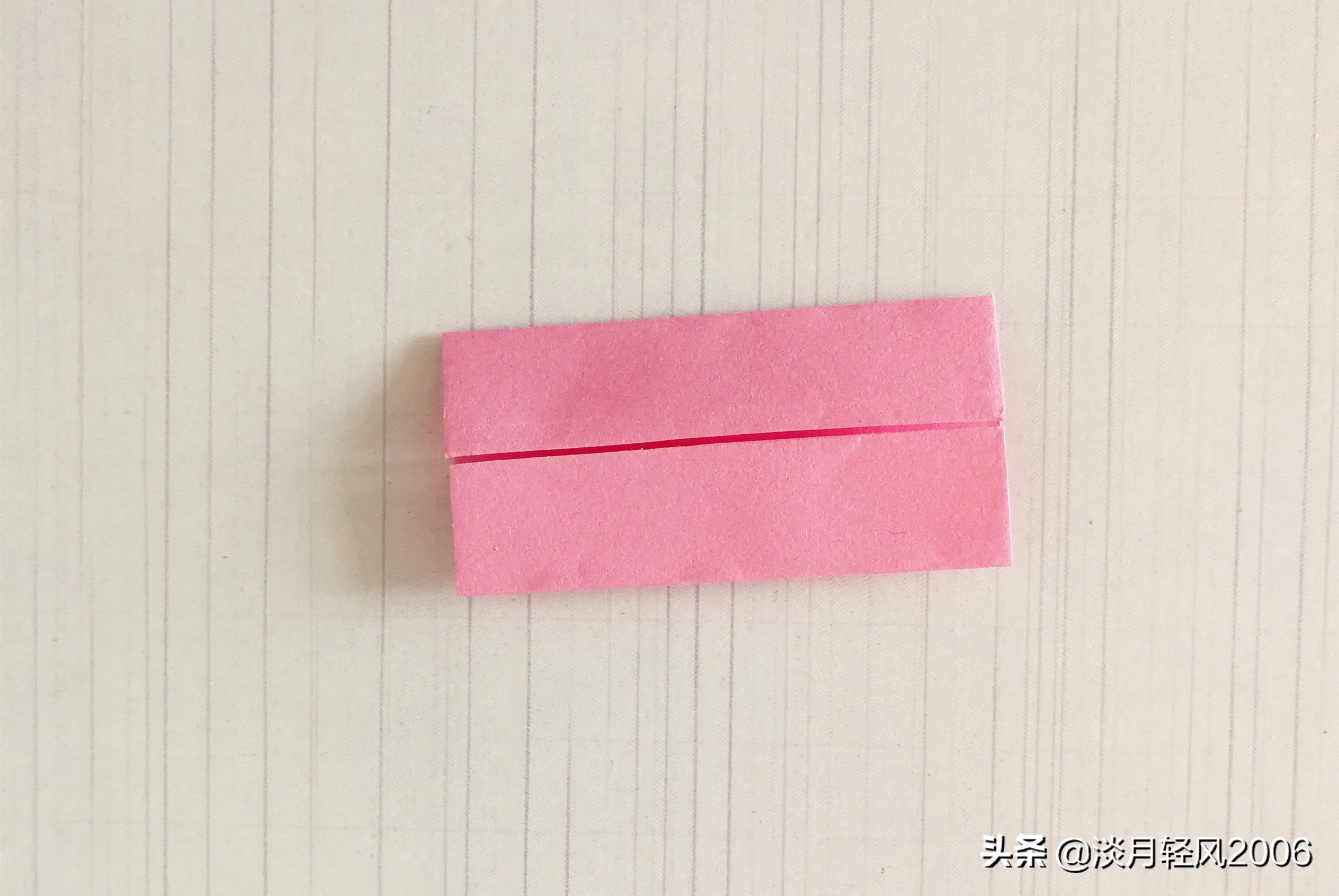 用小方块纸做一个手工,用纸怎样做一个小立方体