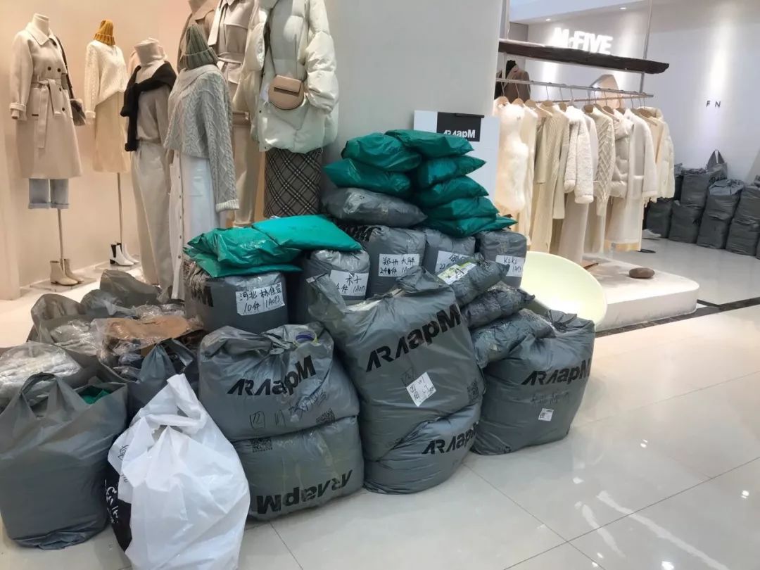 广东十三行服装批发市场,广东服装厂家直销批发市场